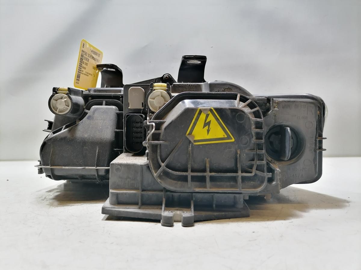 Audi A4 8E B6 original Xenonscheinwerfer vorn rechts Bj.2002